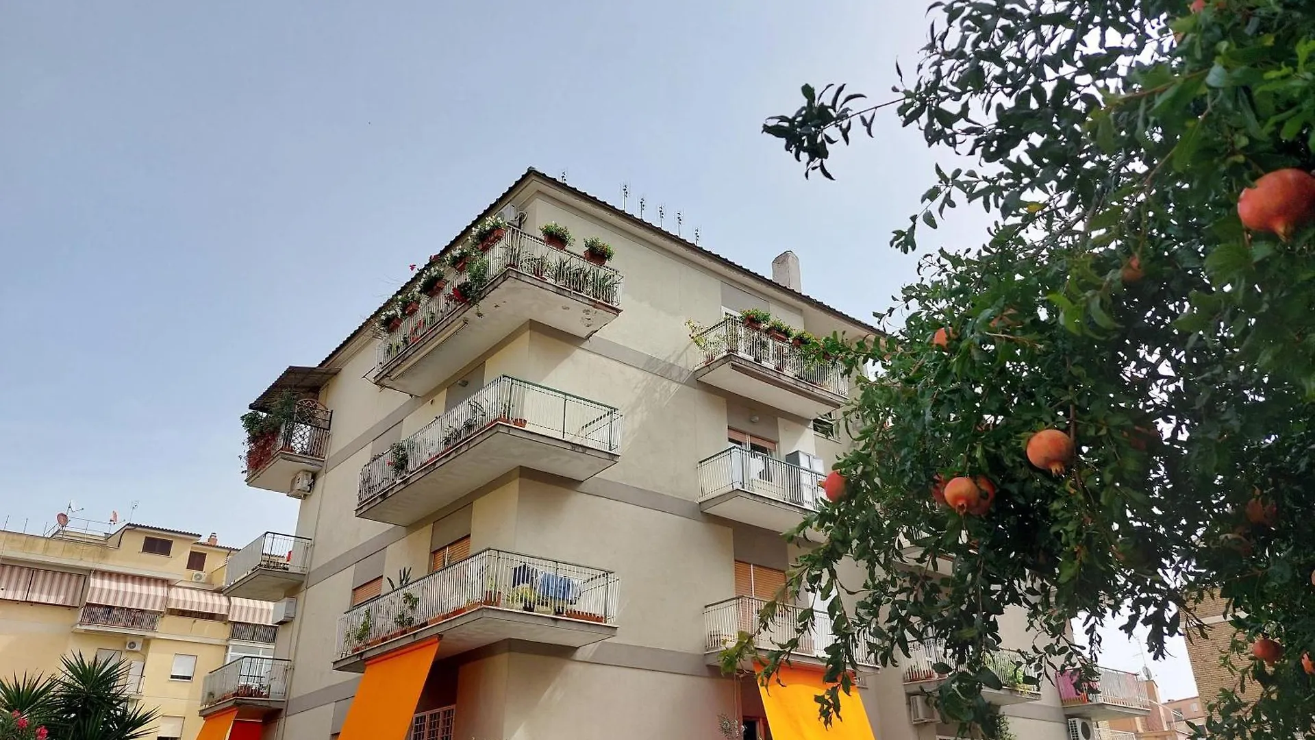 Apartment Rome Family Comfort Hub